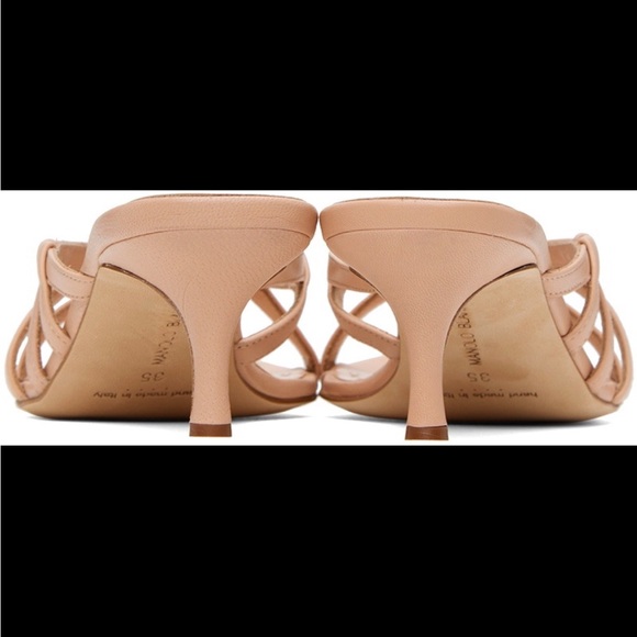 Manolo Blahnik Beige Solimaso Mules - Picture 4 of 11